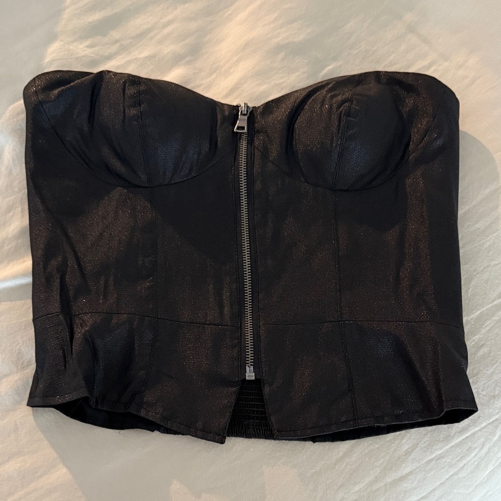 Silence + Noise Black Zippered Crop Top